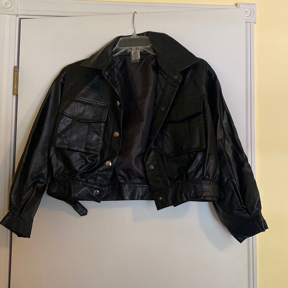 San Souci faux leather cropped jacket in black